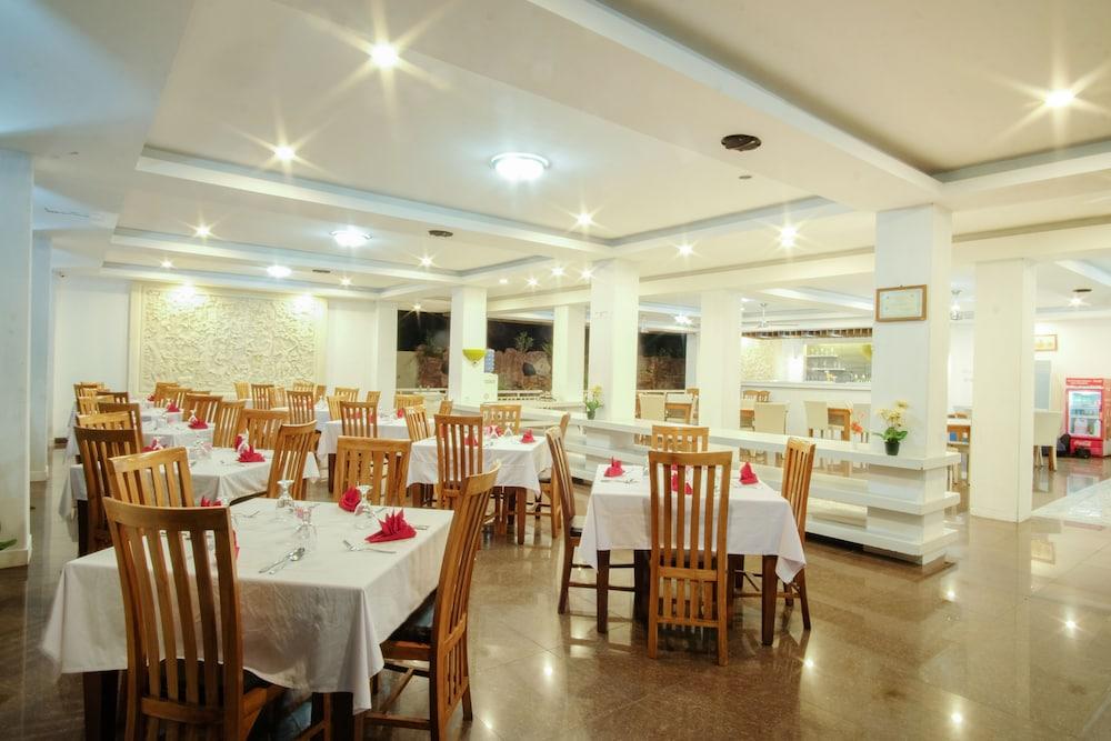 Puri Saron Senggigi Hotel Eksteriør billede